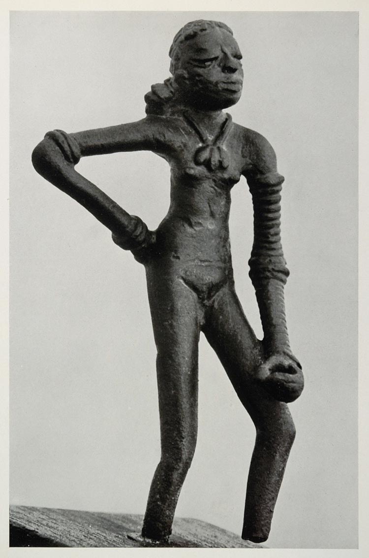 Dancing Girl, 2300–1751 BC in the IVC city of Mohenjo Daro.